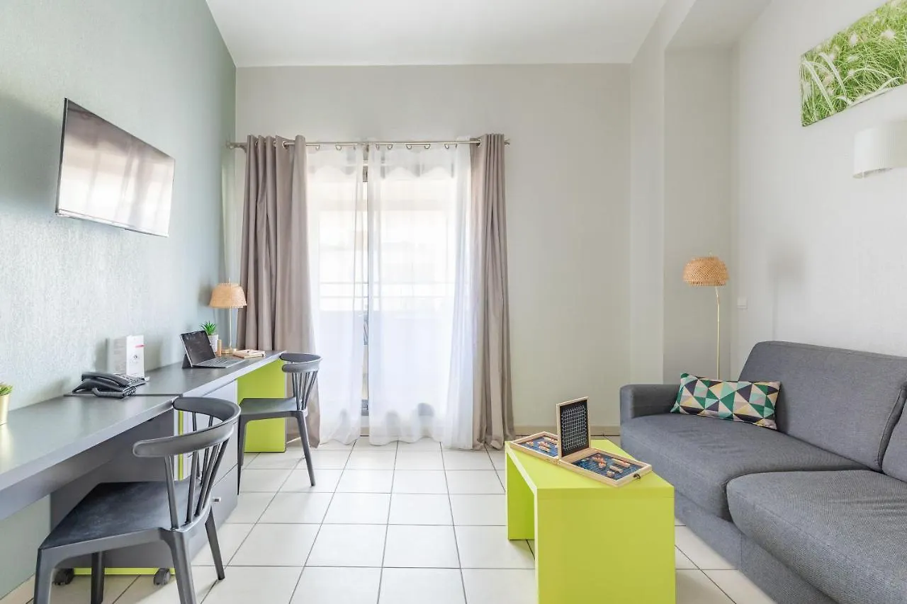 Appart'City Confort La Ciotat - Cote Port Aparthotel