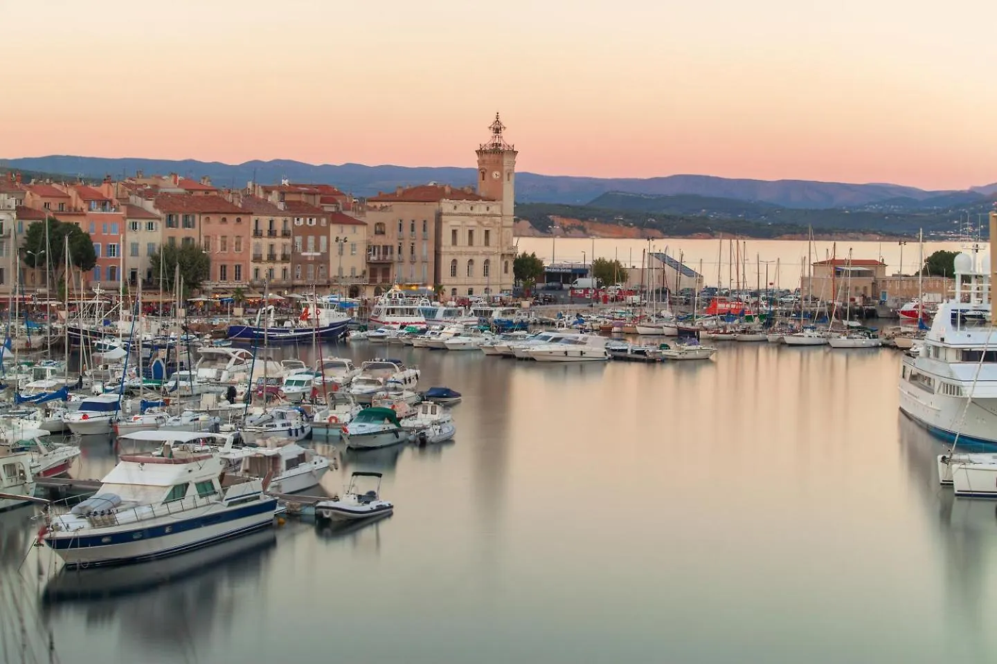 Appart'City Confort La Ciotat - Cote Port France