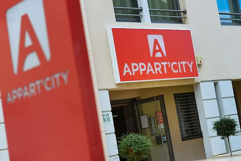 Appart'City Confort La Ciotat - Cote Port 3*,