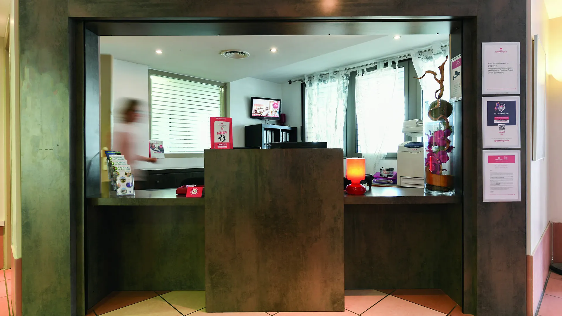 *** Aparthotel Appart'City Confort La Ciotat - Cote Port France