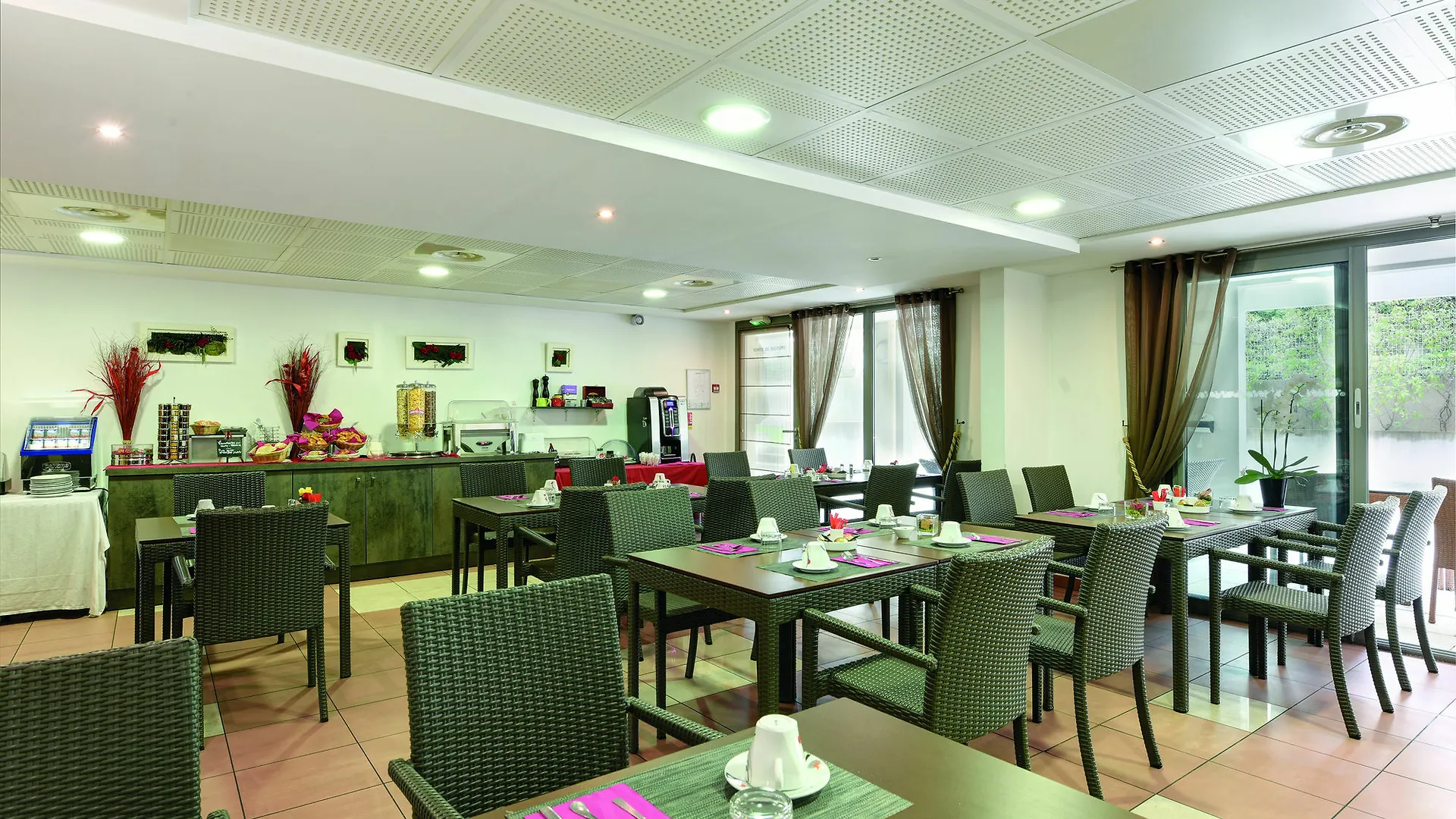 Appart'City Confort La Ciotat - Cote Port Aparthotel