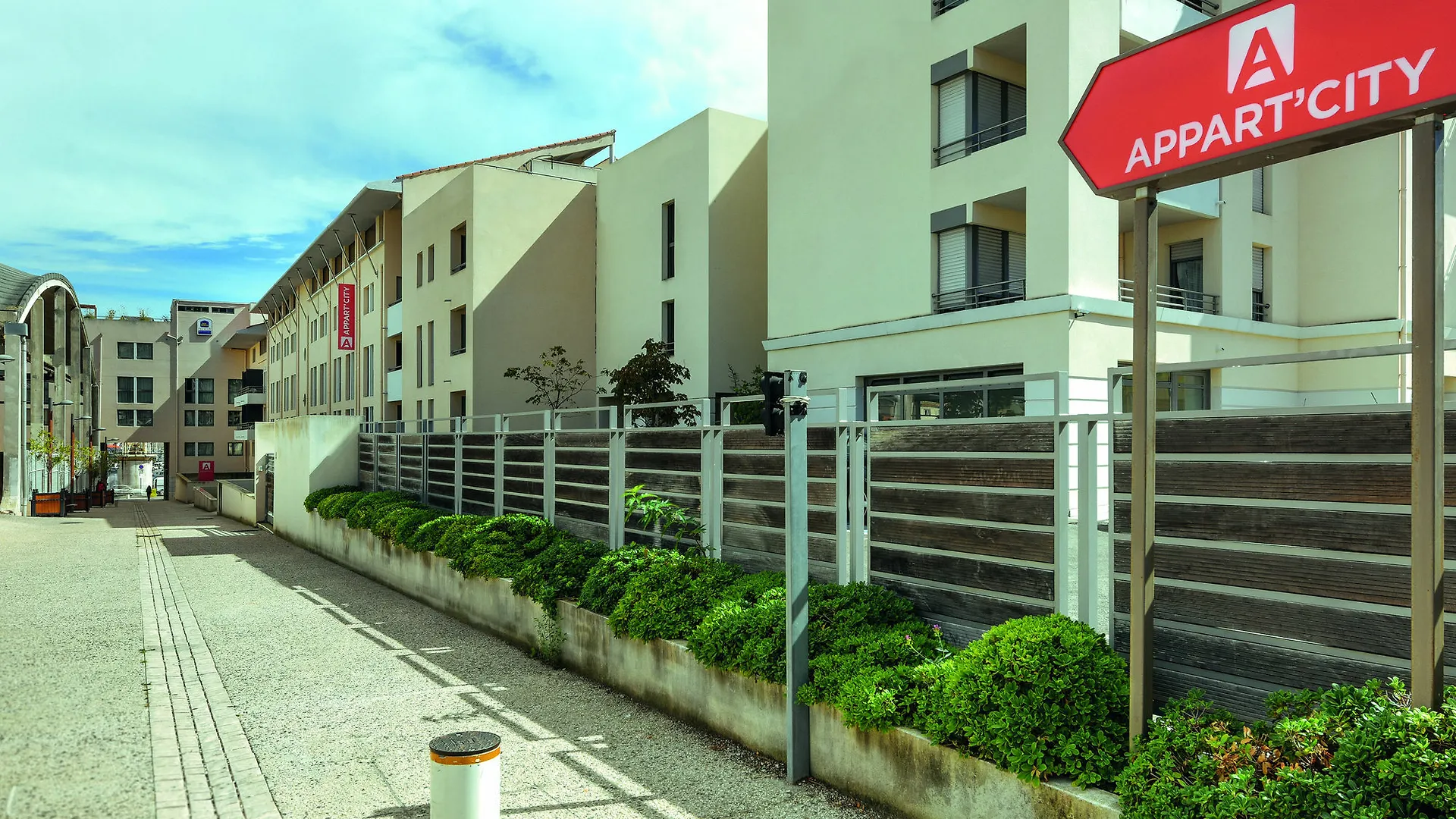 Appart'City Confort La Ciotat - Cote Port Aparthotel